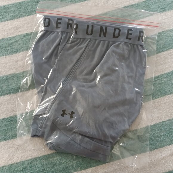 NWOT UNDER ARMOUR GRAY PATTERNED ATHLETIC / GYM SHORTS, SIZE "L" - Picture 14 of 14